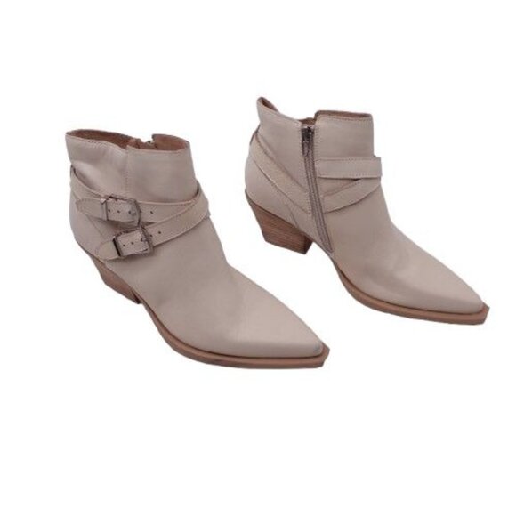 Dolce Vita Women's Ramone Leather Western Ankle Boots Cream Size 8 Pointed Toe - Picture 1 of 11